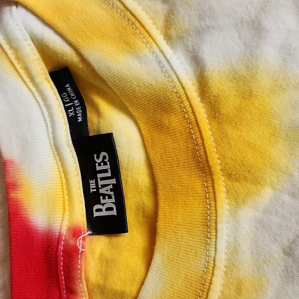 The Beatles Magical Mystery Tour TieDye Cotton Tshirt - Picture 2 of 4